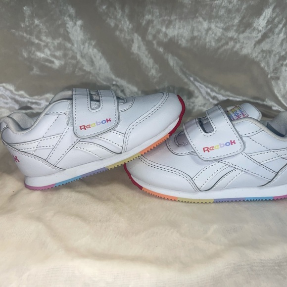 Toddler shoes size 6 and 7 very good conditions per free smoke free home - Picture 6 of 16